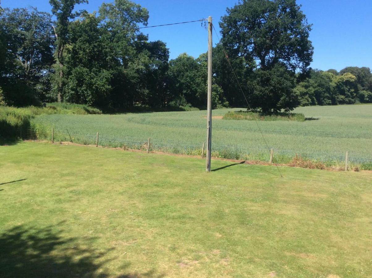 Woodland View - A Place To Escape Swynnerton Exterior photo